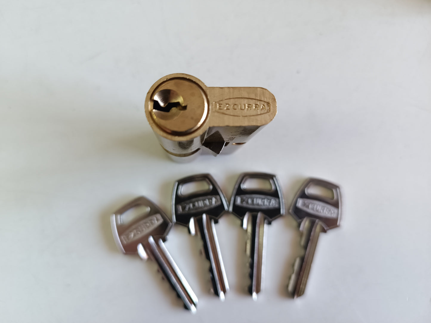 1245 JUEGO 4 LLAVES BUMPING BUMP-KEY EZCURRA SERRATA