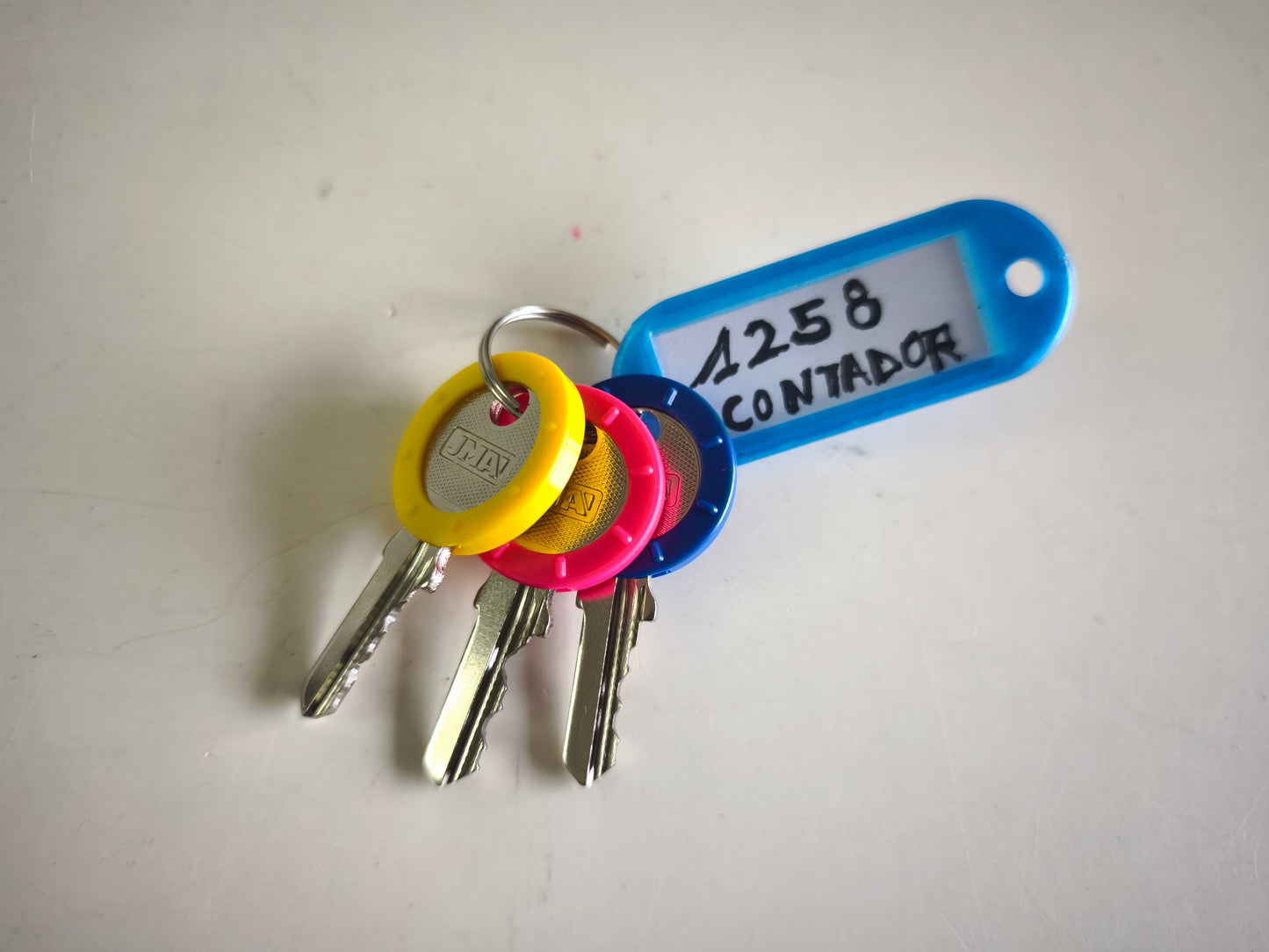 JUEGO 3 LLAVES CONTADOR LUZ ELECTRICIDAD, GAS Y AGUA.