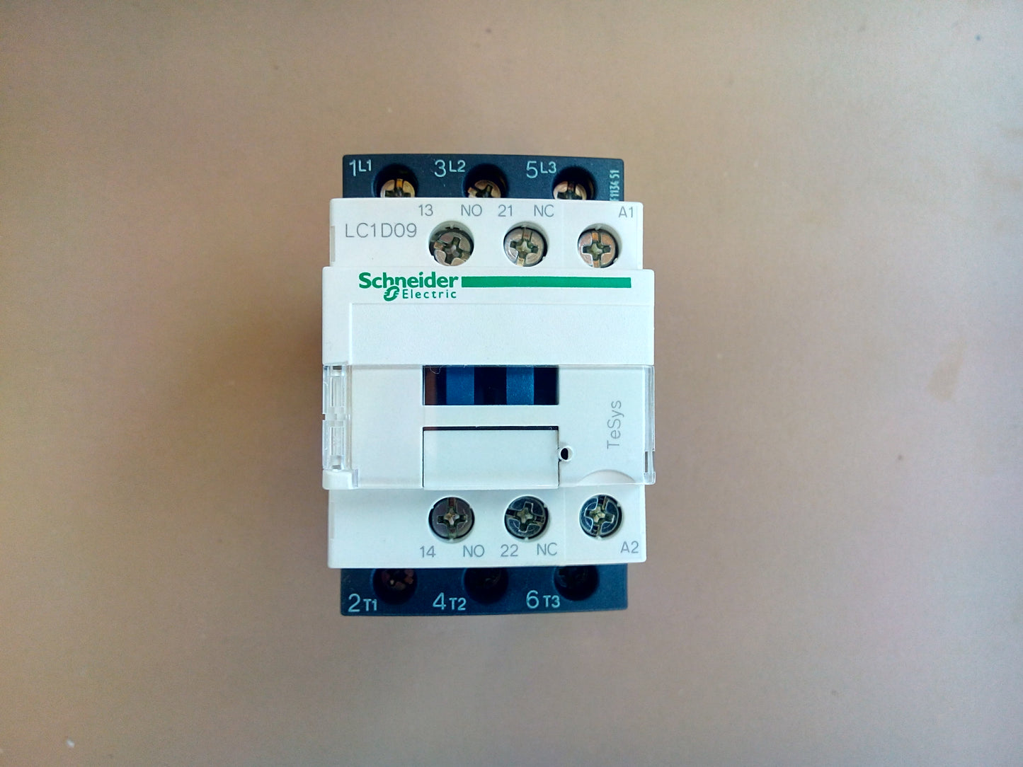 CONTACTOR 0300 25A TRIFASICO LC1D09F7 BOBINA 110V SCHNEIDER