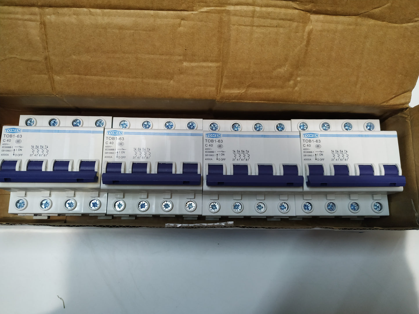 C40A/4P IGA 0527 ICP AUTOMÁTICO MAGNETOTÉRMICO