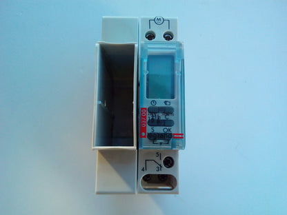 RELOJ 0567 PROGRAMADOR DIGITAL LEGRAND ref 037 00