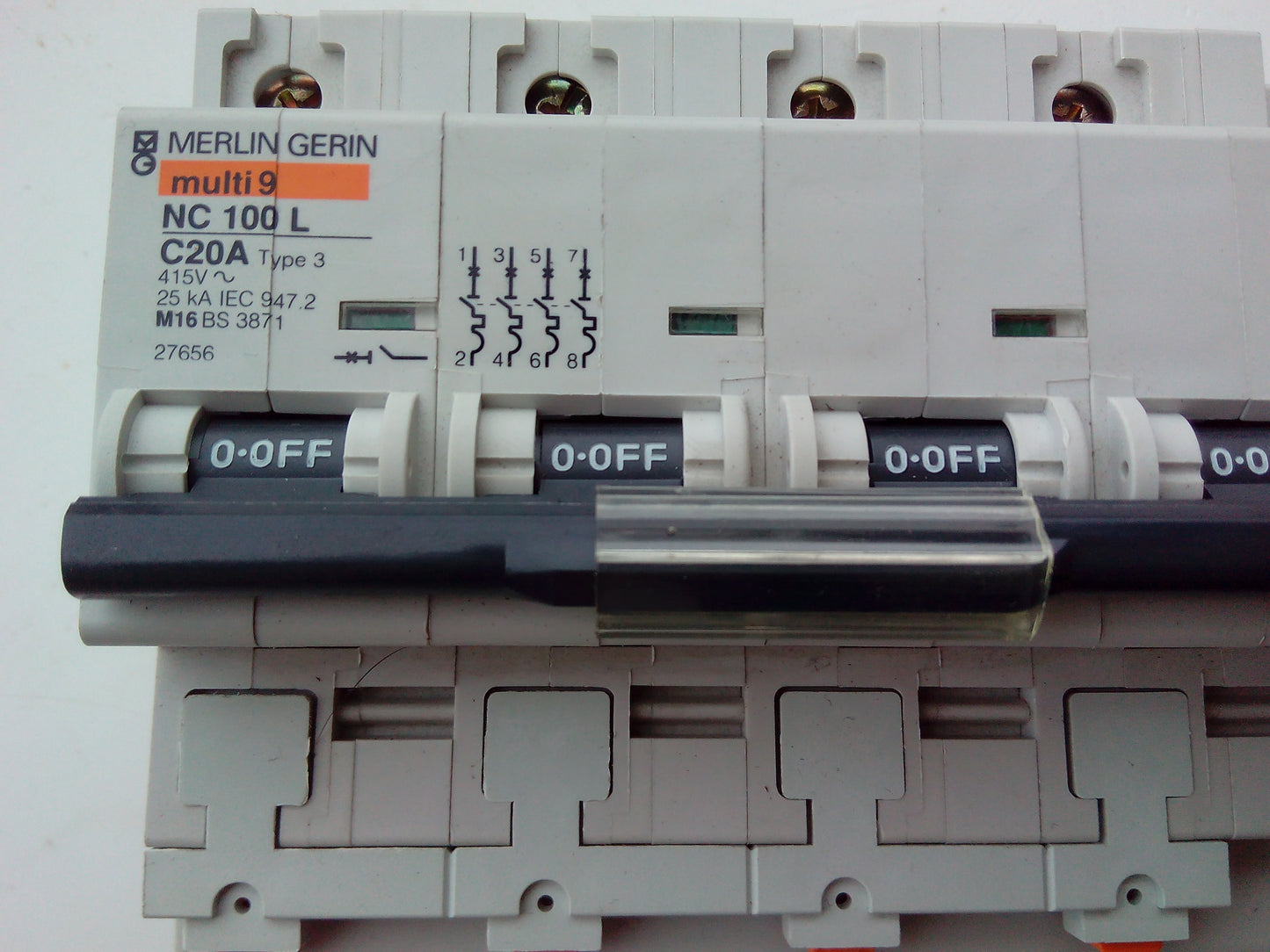 VIGI L C20A/4P + ID 63A/300MA MELIN GERIN