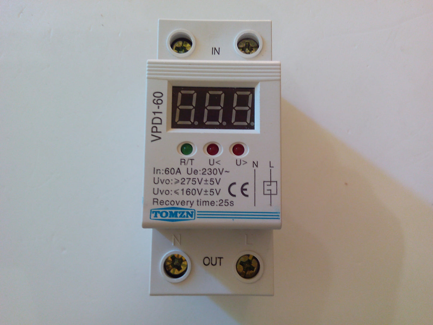 SOBRETENSIONES 0821 60A/2P PERMANENTES CON VOLTIMETRO