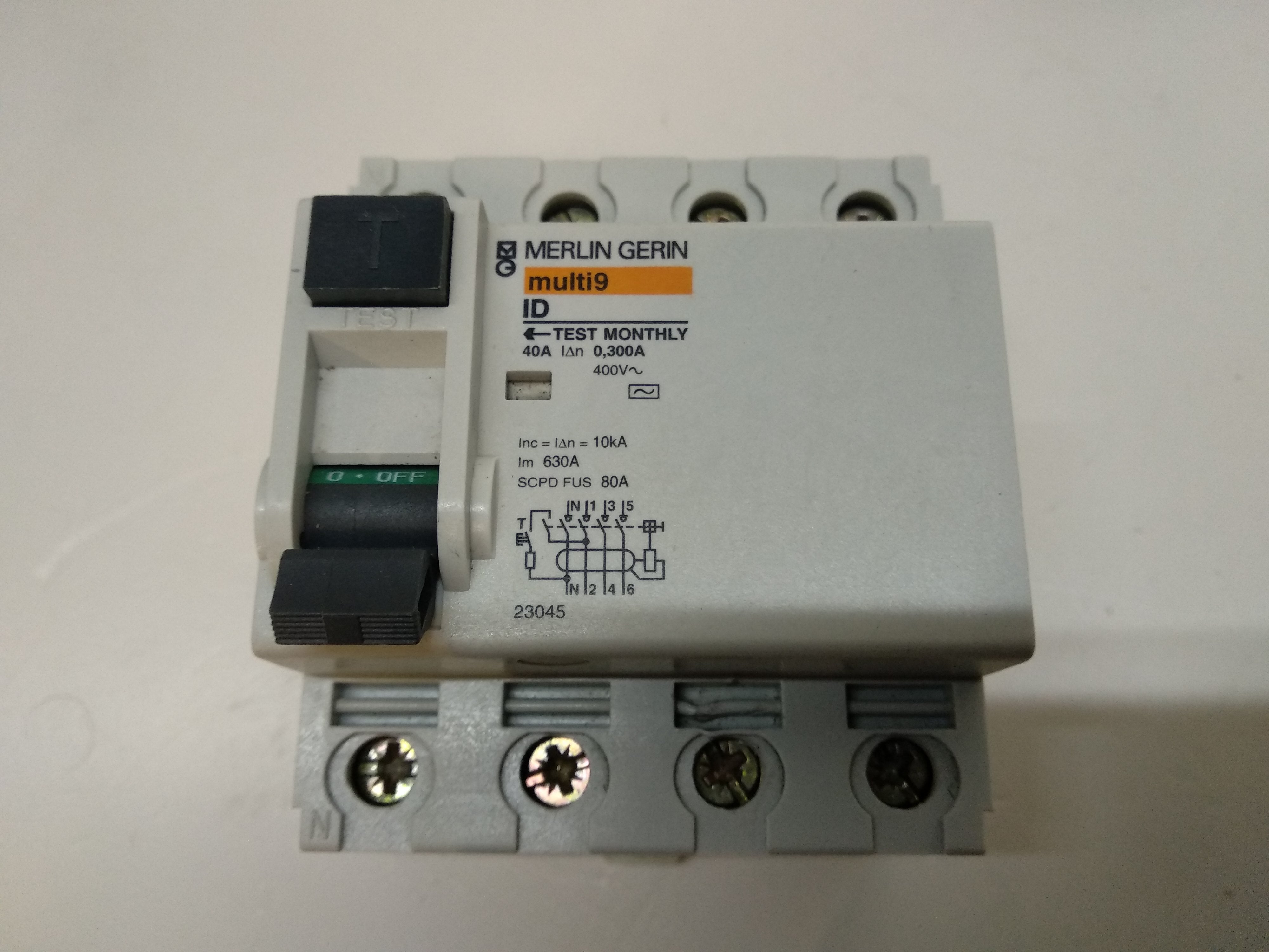 Interruttore Differenziale Industriale Superimmunizzato 4P 30mA 25-40A - Foto 12