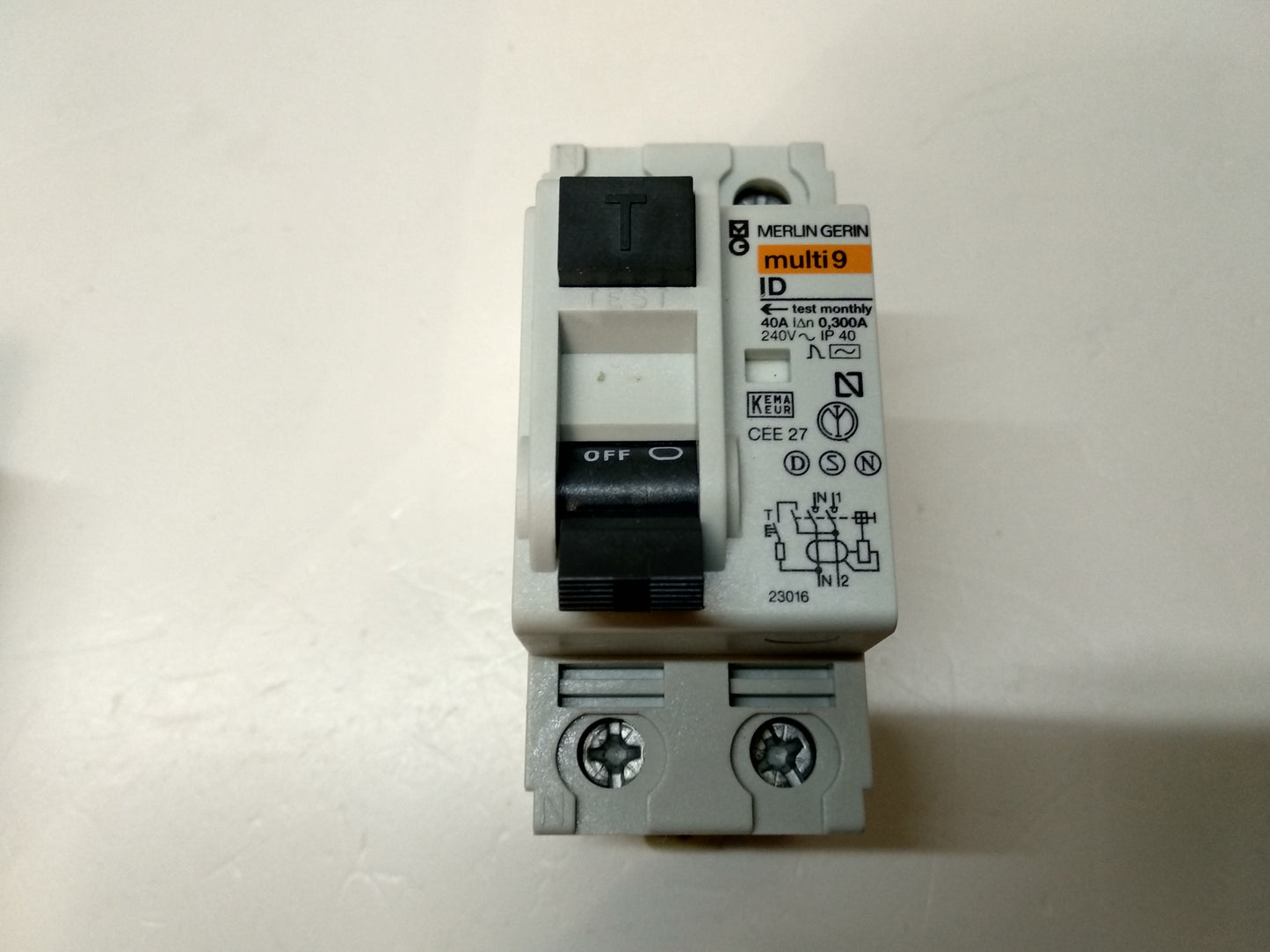 DIFERENCIAL 40A/300MA/0,3A/2P 23016 MERLIN GERIN